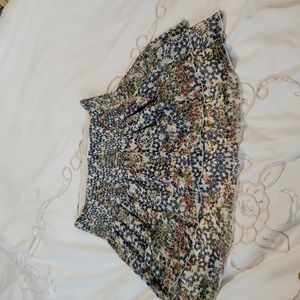 Great cool summer skirt (550)